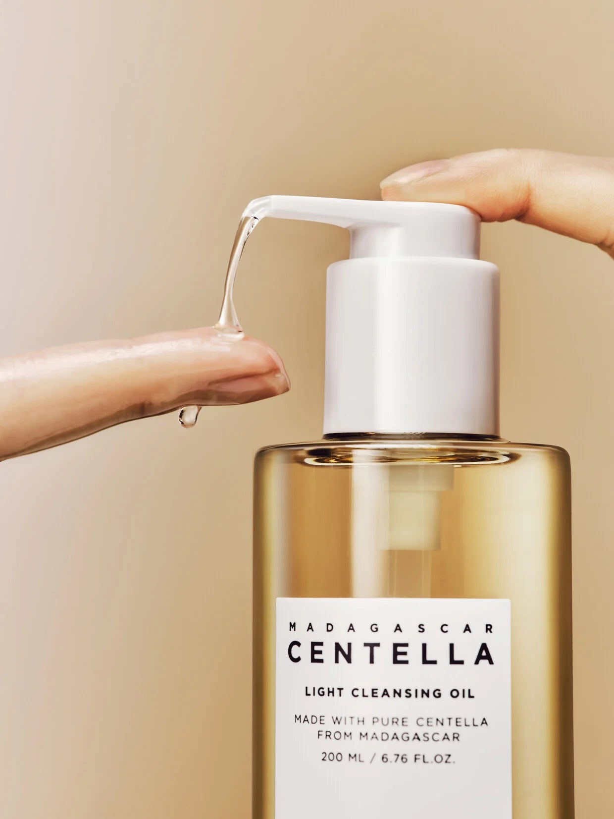 Madagascar Centella Cleansing Oil - For instant face cleaning & brightening