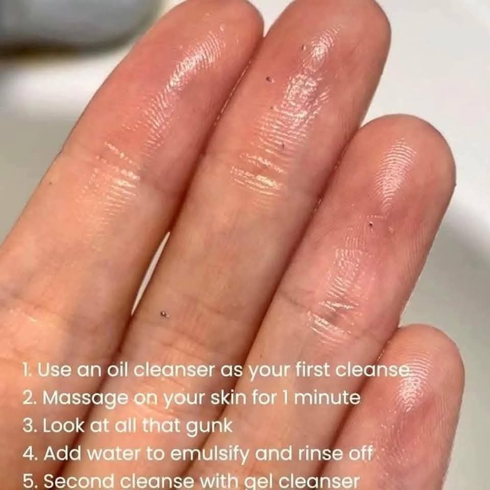 Madagascar Centella Cleansing Oil - For instant face cleaning & brightening